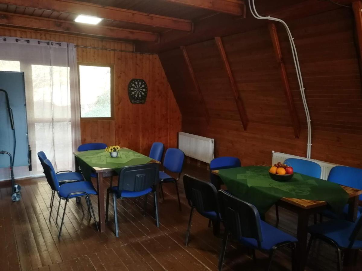 Chata Pod Vlekom Dedinky Bagian luar foto