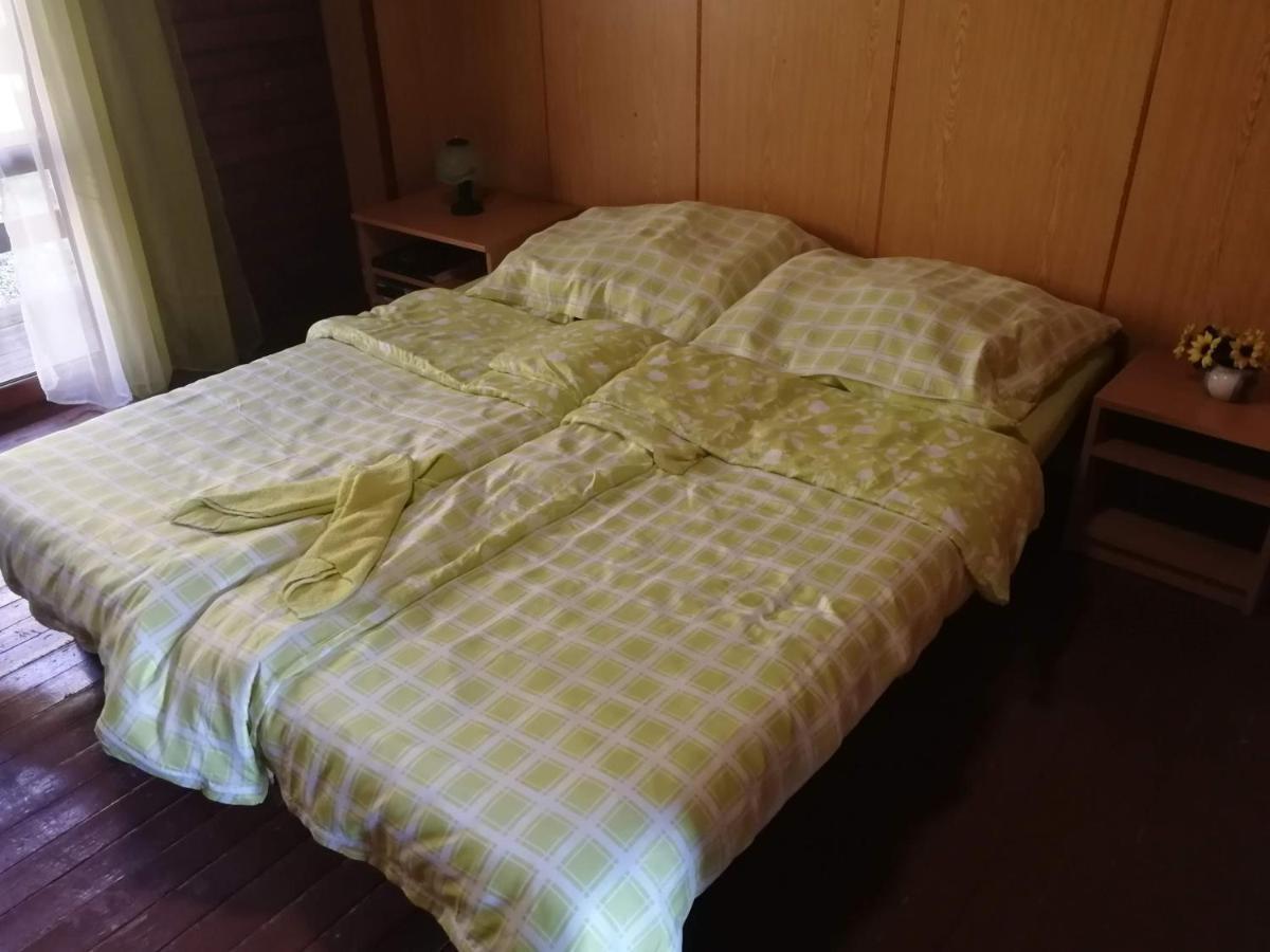 Chata Pod Vlekom Dedinky Bagian luar foto