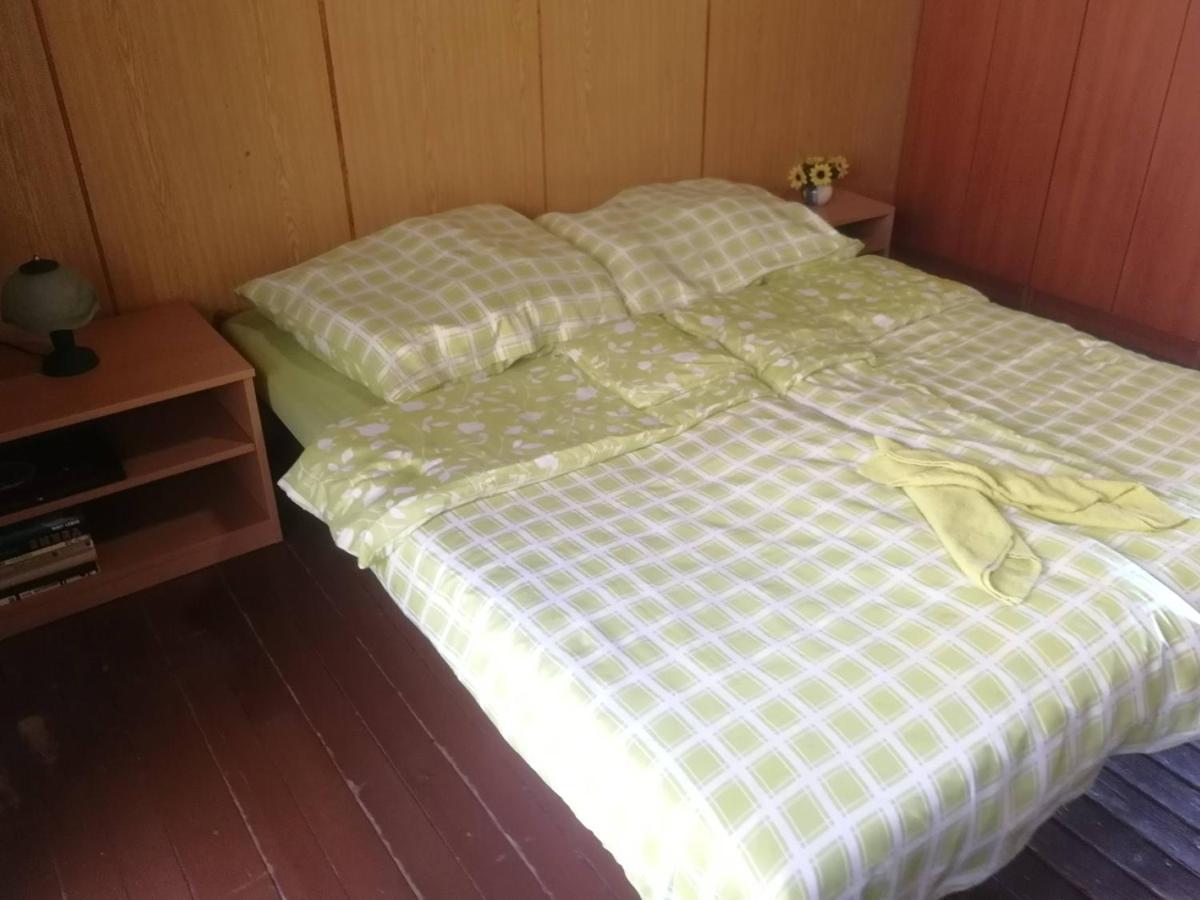 Chata Pod Vlekom Dedinky Bagian luar foto